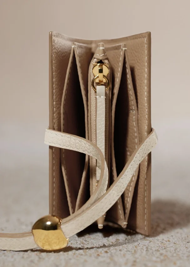 Kayé Card Holder Edition Textured Duo Chalk