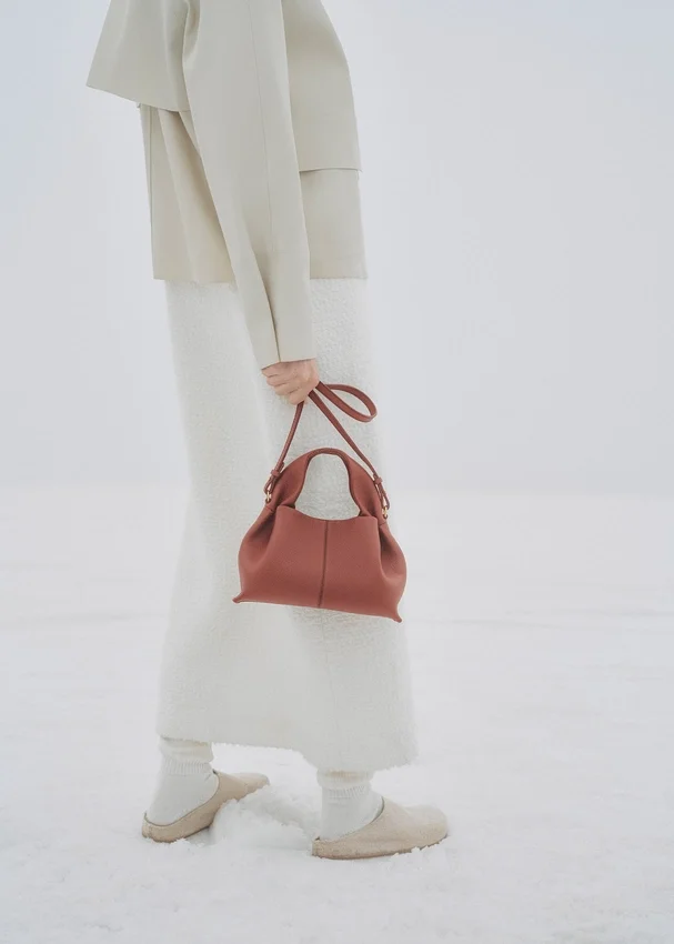 Numéro Neuf Mini Edition Textured Red Clay