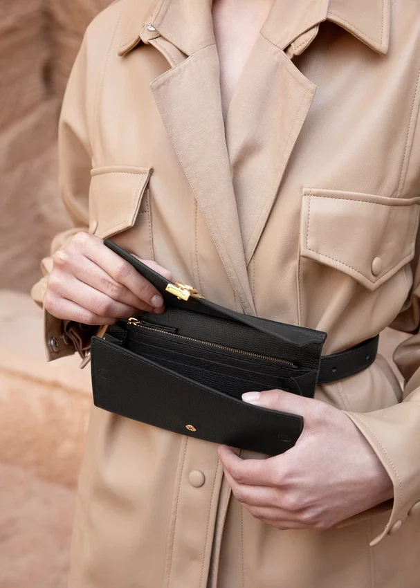 Numéro Sept Belt Edition Textured Black
