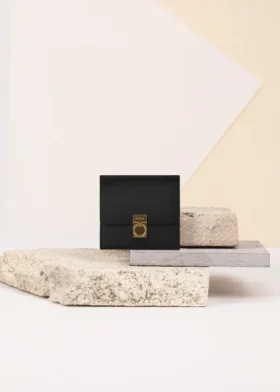 Numéro Sept Wallet Edition Textured Black