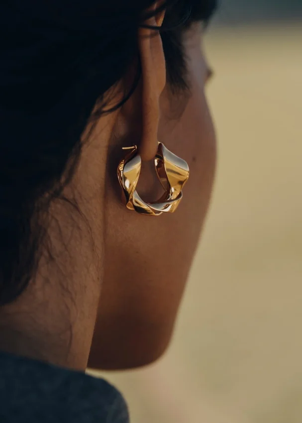 Éole Wavy Hoop Earrings Edition gilded