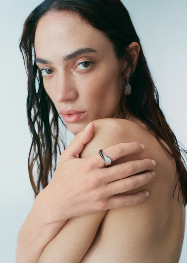 Ormé Ring Edition Silver in rhodium with Taupe Leather